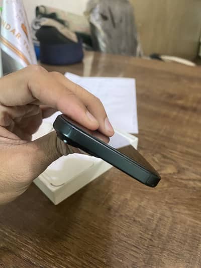 Apple iPhone 15