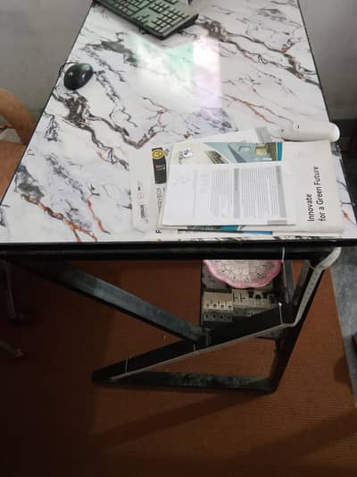 4.5 Feet length table Computer Table