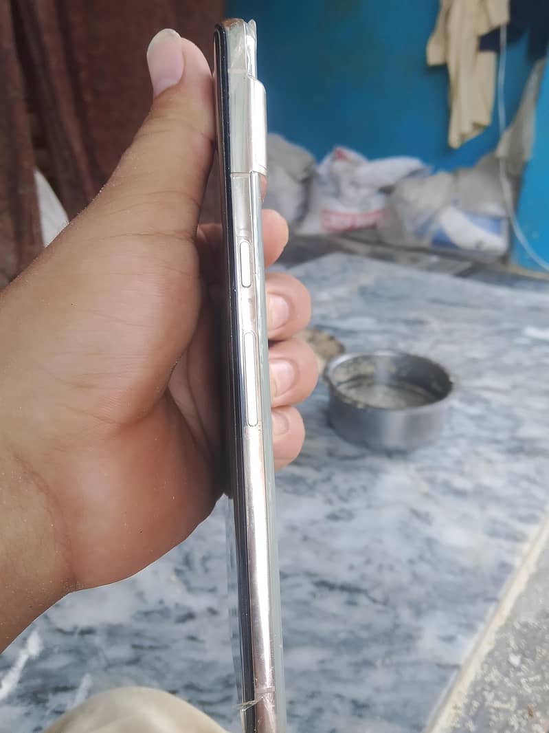 Google Pixel 7 Pro 4