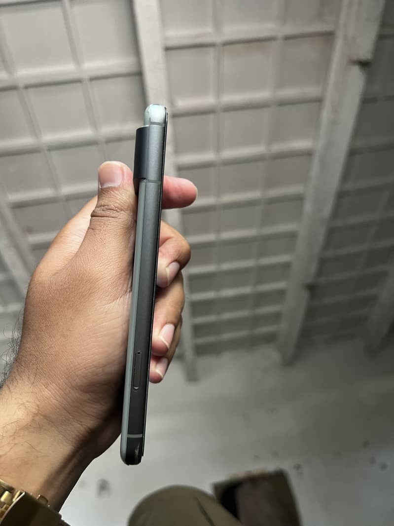 Google Pixel 8 3