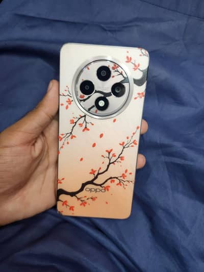 OPPO Reno12 F