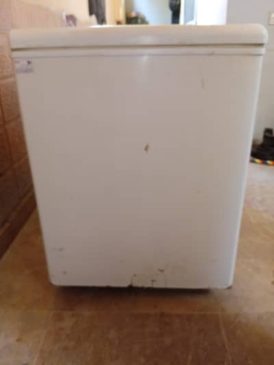 Widest deep freezer full size two door 03132264361
