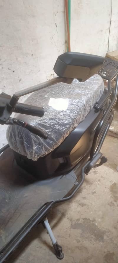 Eveon titan electric scooter / 2026 model Only 3days used  | llithium