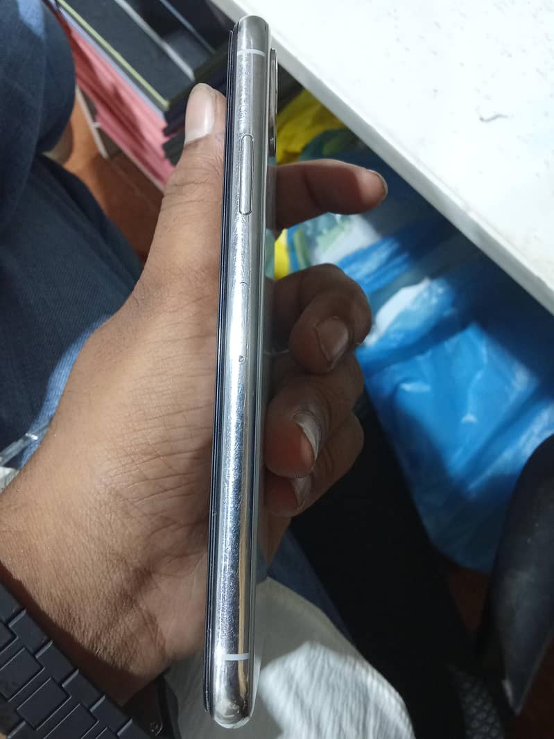 Apple iPhone X 2