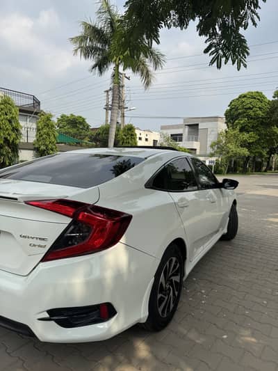 Honda Civic 2017 UG