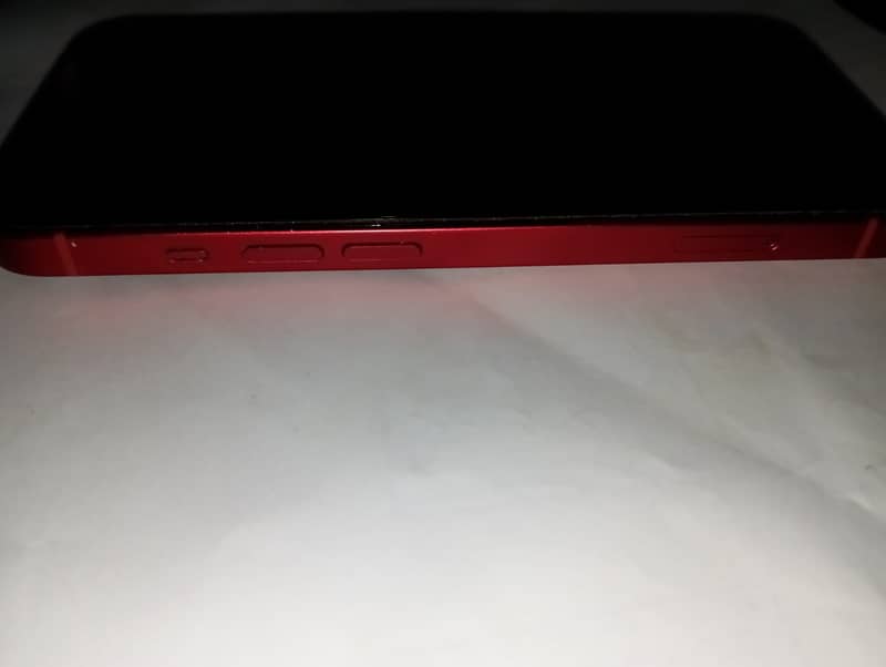 Apple iPhone 13 2