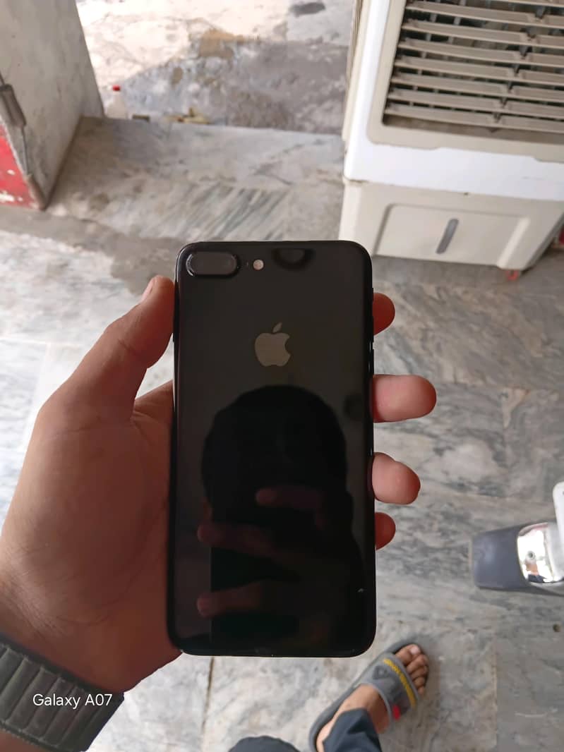 Apple iPhone 7 Plus 0