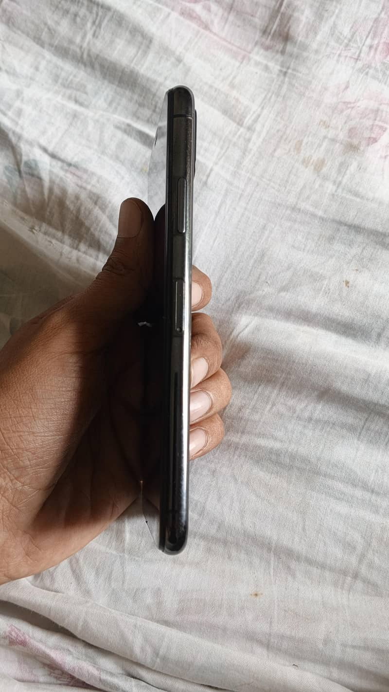 Apple iPhone X 1