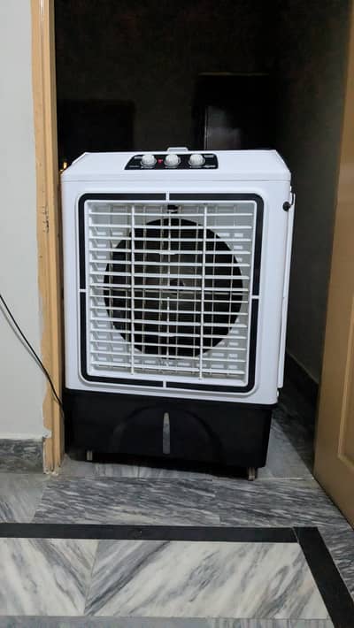 GFC 7800 air cooler 1 season used 10/10