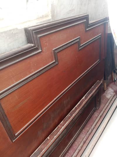 Bed wooden