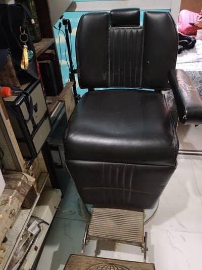 salon heavy chairs