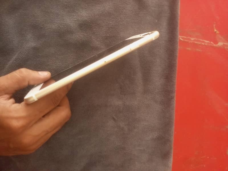 Apple iPhone 6 Plus 2