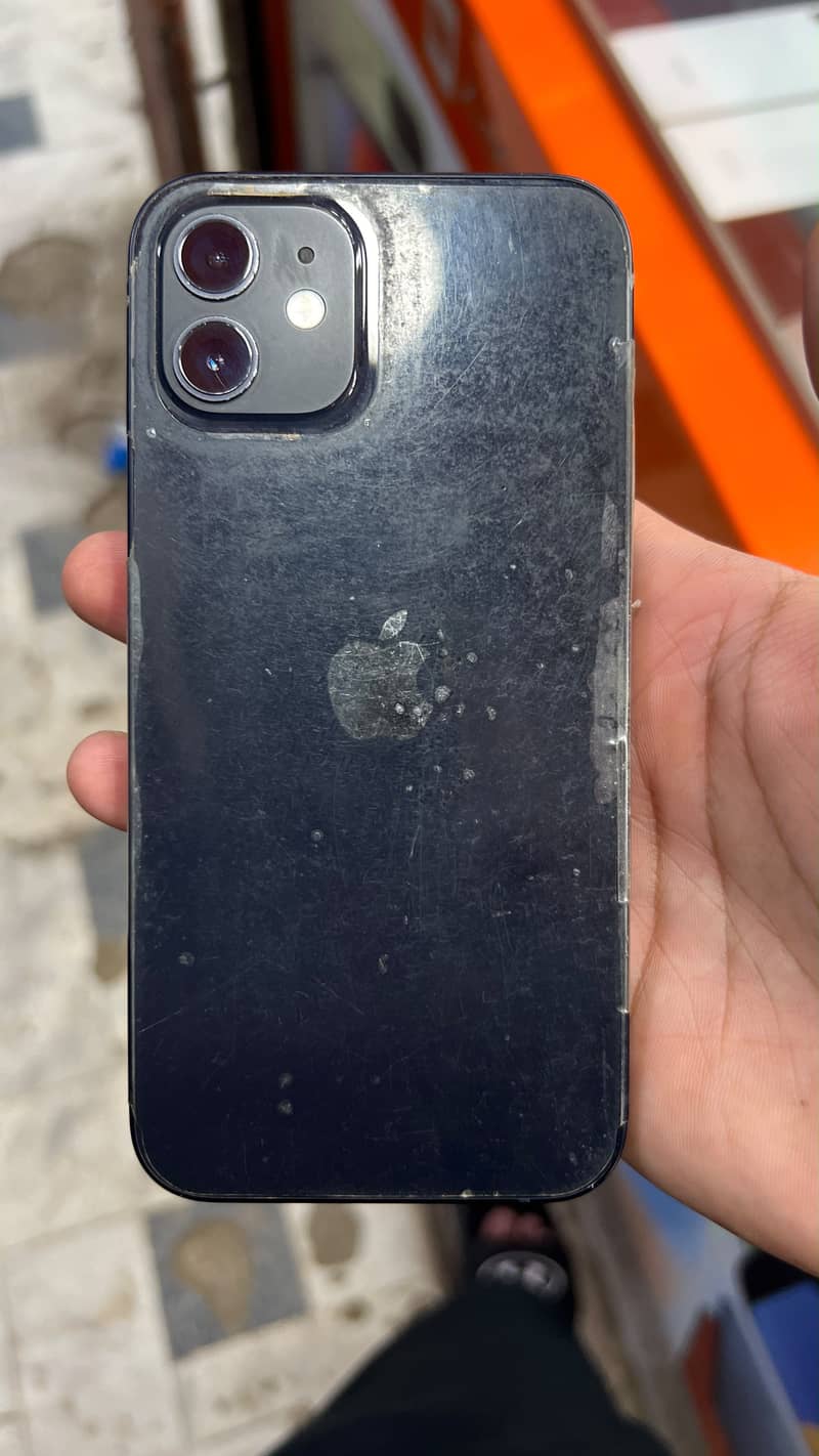 Apple iPhone 12 1
