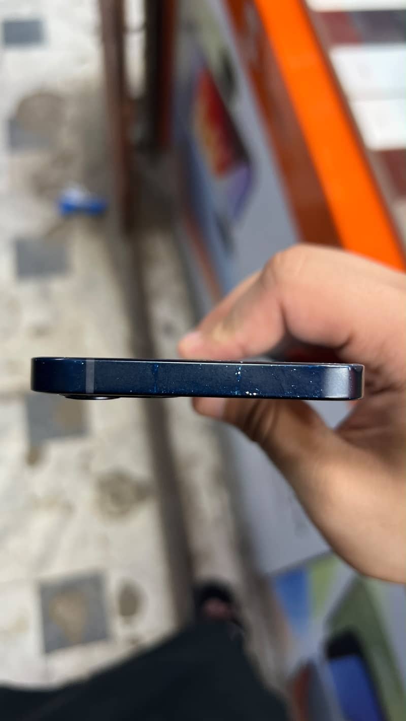Apple iPhone 12 5