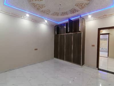 House Sized 10 Marla In Gulshan-e-Ravi - Block B