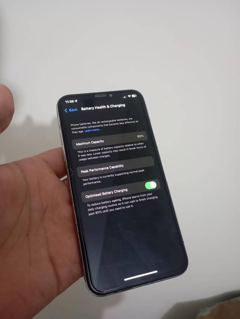 Apple iPhone X 4