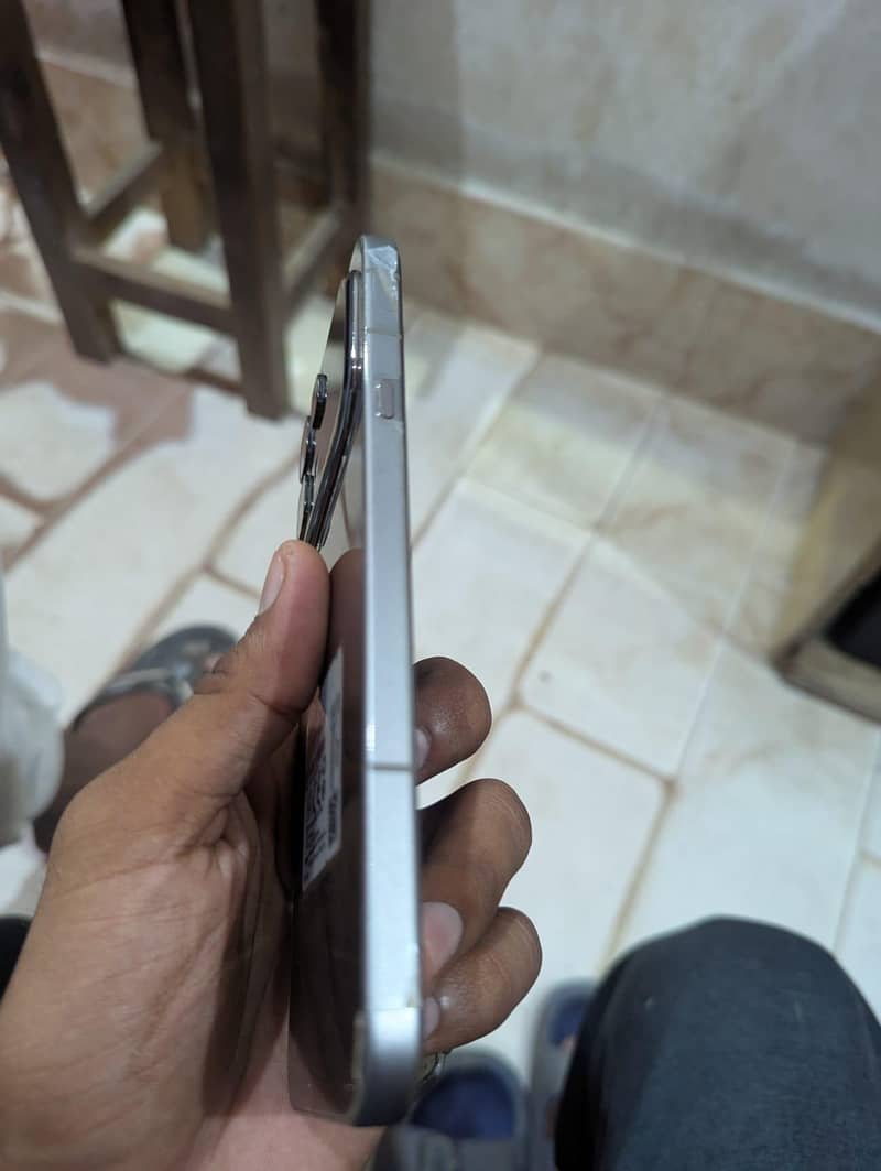 Infinix Note 60 4