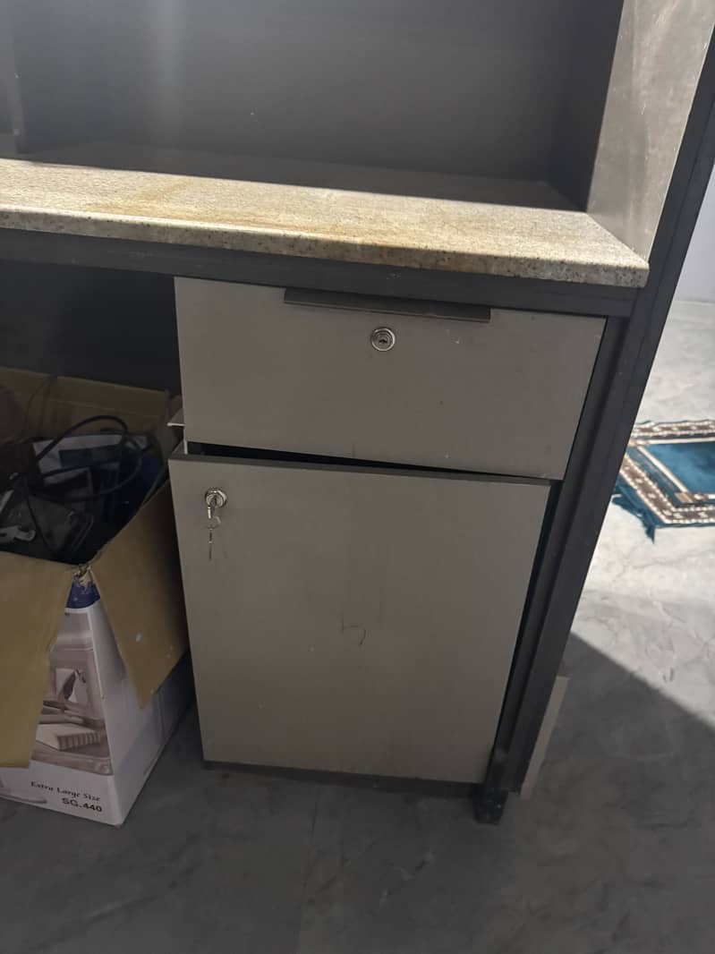 Bar table 2