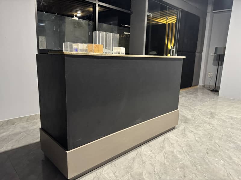 Bar table 4
