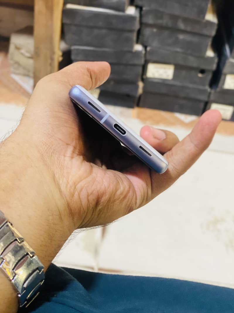 Google Pixel 7a 1