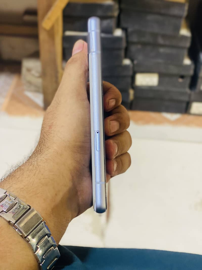 Google Pixel 7a 2