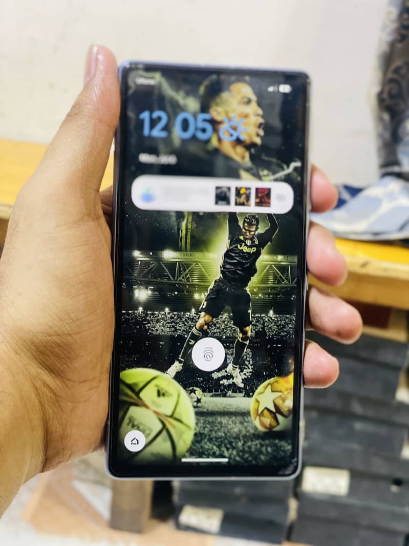 Google Pixel 7a 5