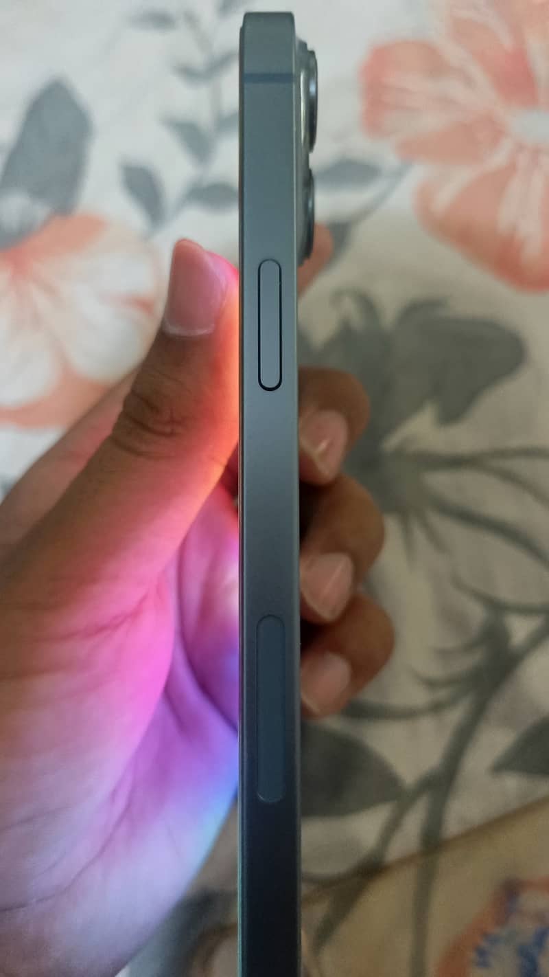 Apple iPhone 14 plus 3