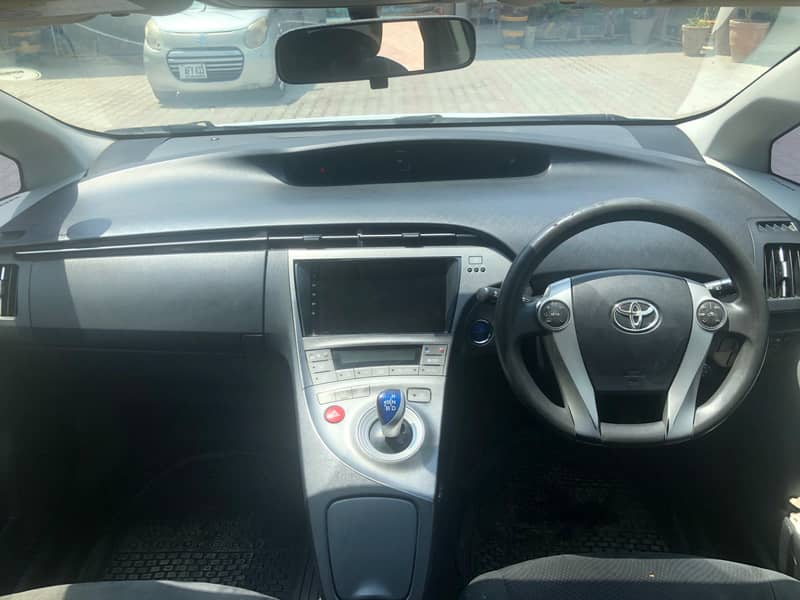 prius 8