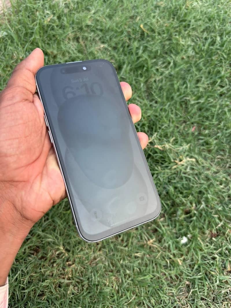 Apple iPhone 15 7