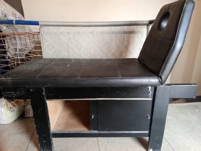 Facial bed with diff mods