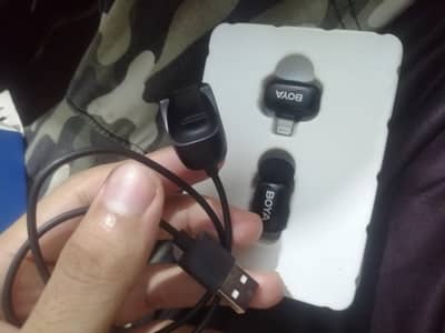 Original BOYA Mini Wireless Collar Mic for iPhone (Lightning)