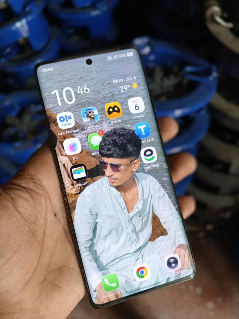 Tecno CAMON 40 Pro 10