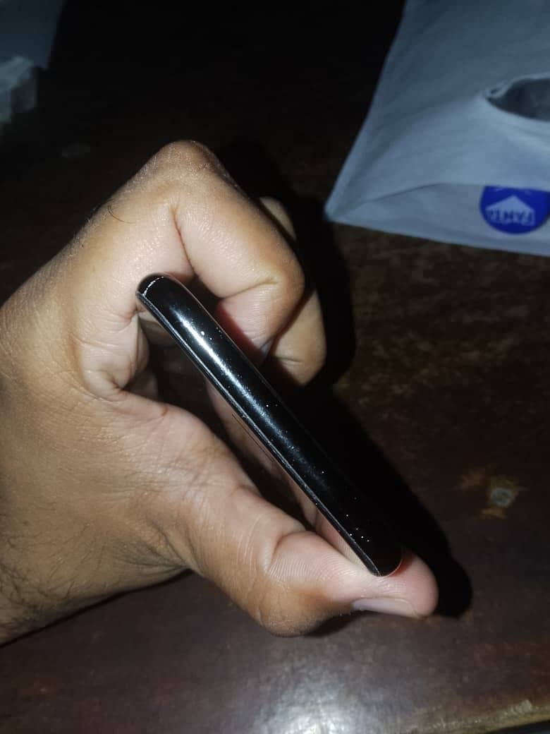 Apple iPhone 7 2