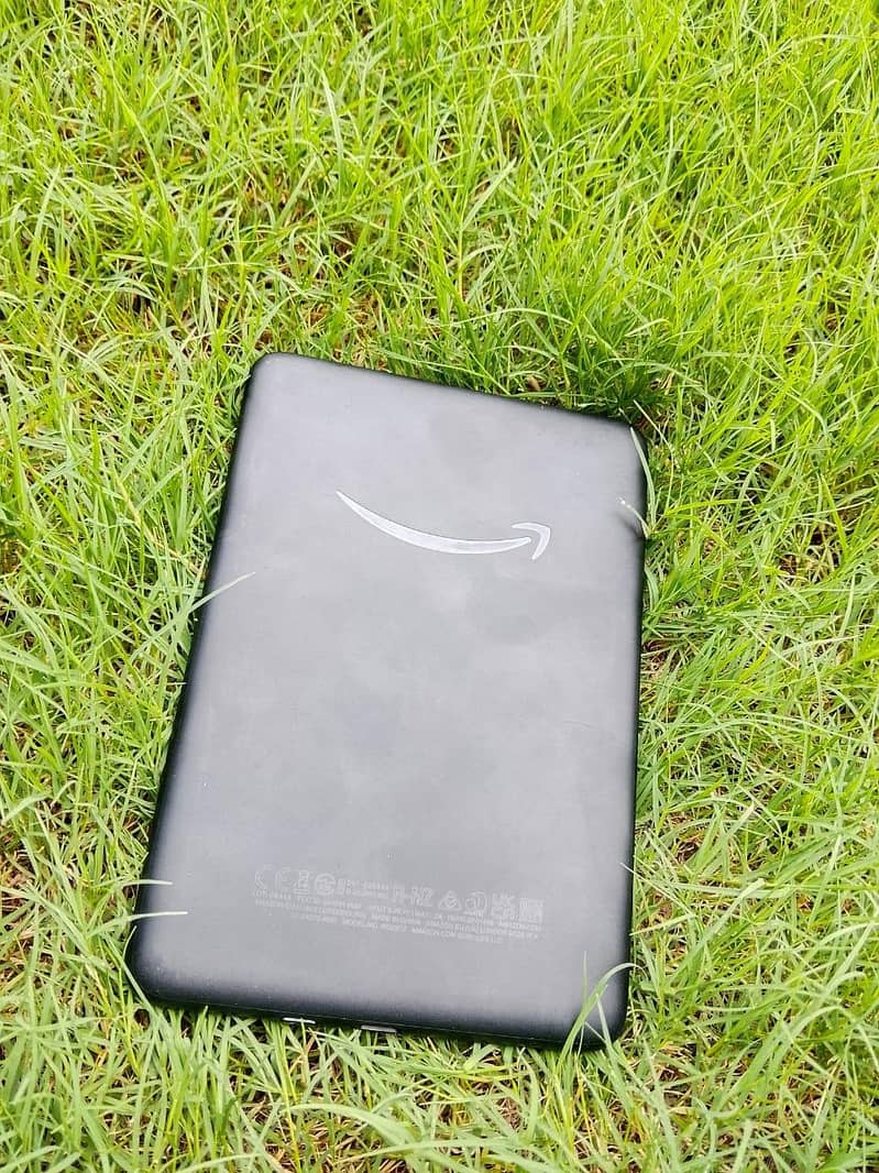 11th gen basic E reader 0