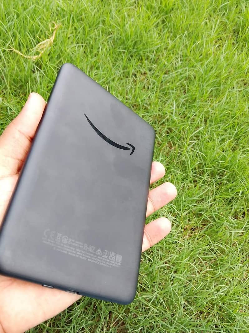 11th gen basic E reader 2