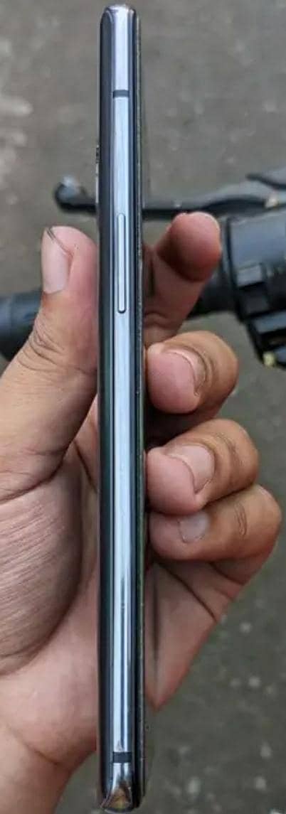 One Plus 7T 3