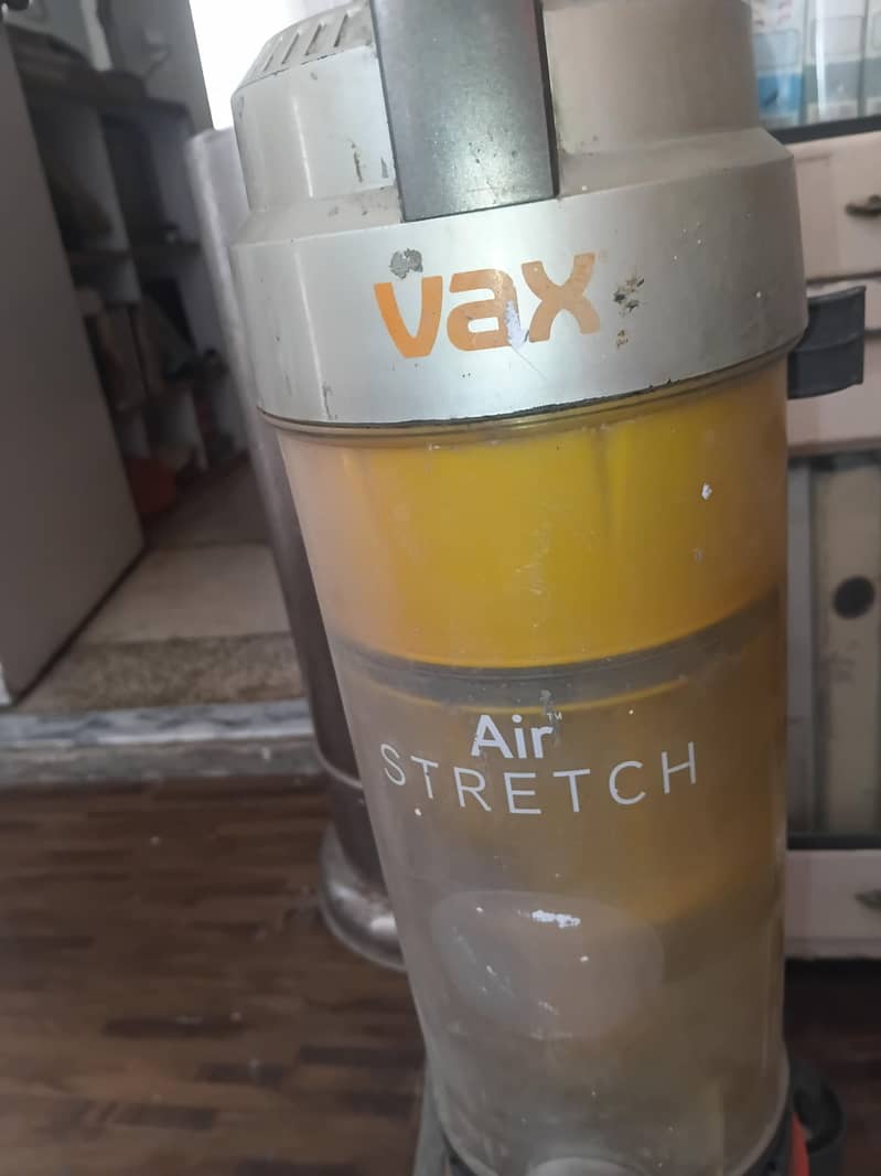 VACUUM CLEANER 0