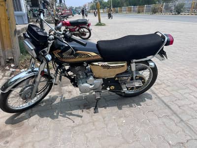 Honda 125 special gold edition