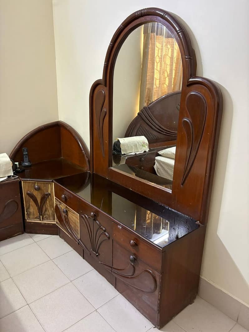 bed or dressing table 2