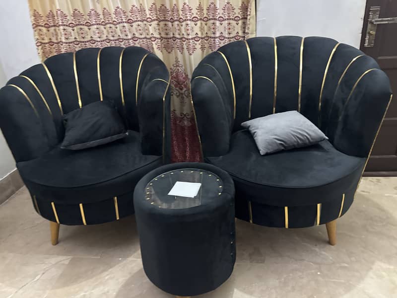 Sofa table 0