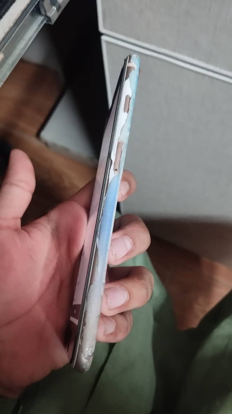 Apple iPhone 8 Plus 0