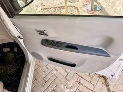 Daihatsu Mira 2013 / 2016 Gari Alipur city main hai.