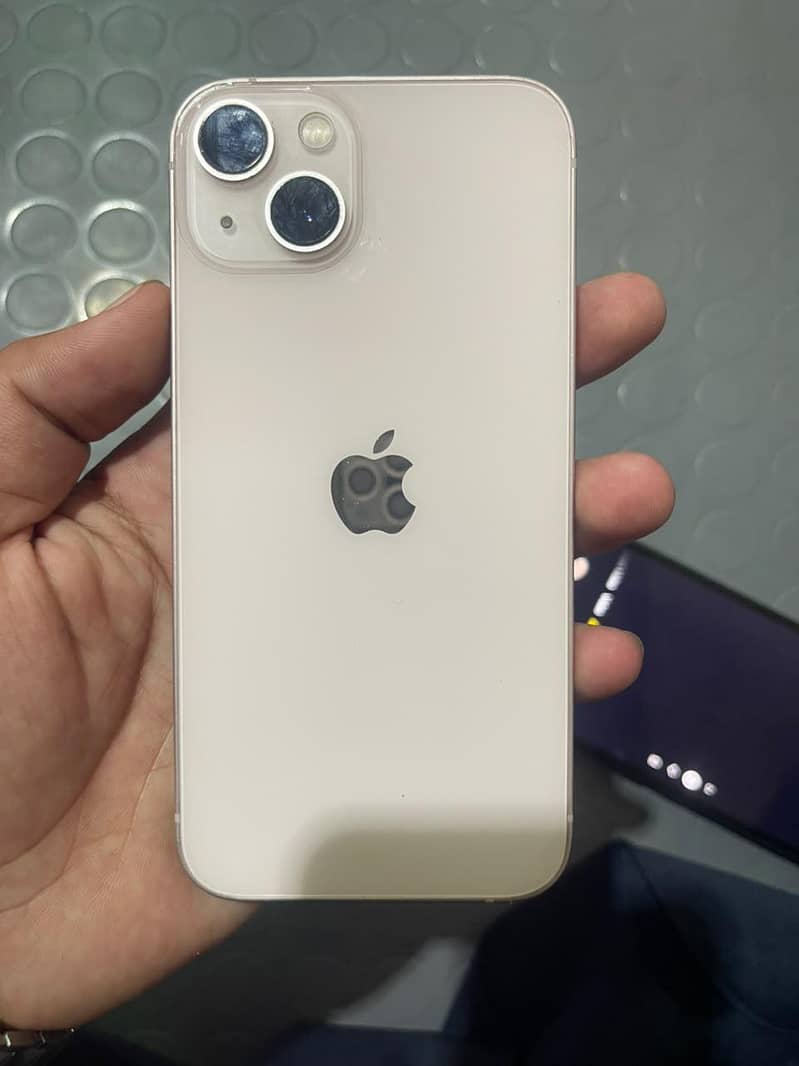 Apple iPhone 13 0