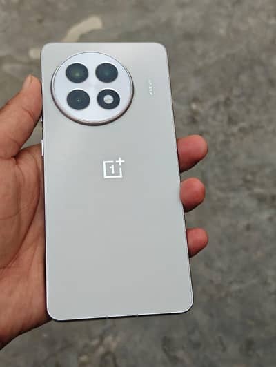 OnePlus 13r / Ace 5 exchange possible