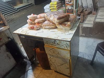 All  shuwarma    Setup With  tables  chairs