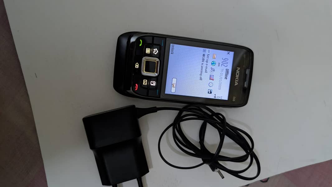 Nokia E66 9/10 3
