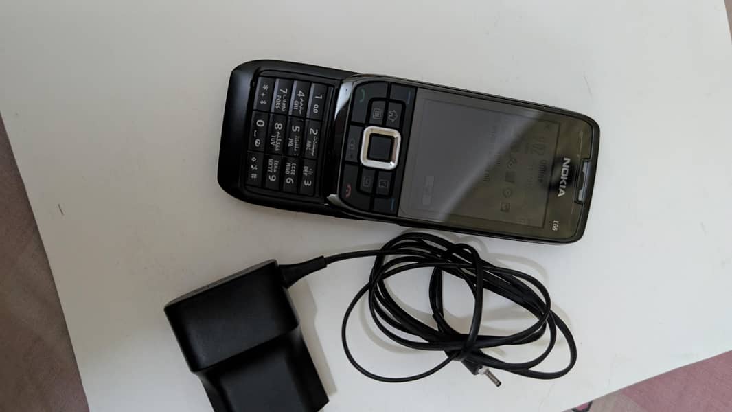 Nokia E66 9/10 4