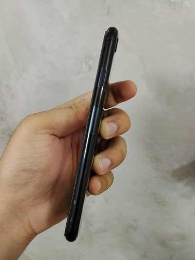 Apple iPhone SE 2020