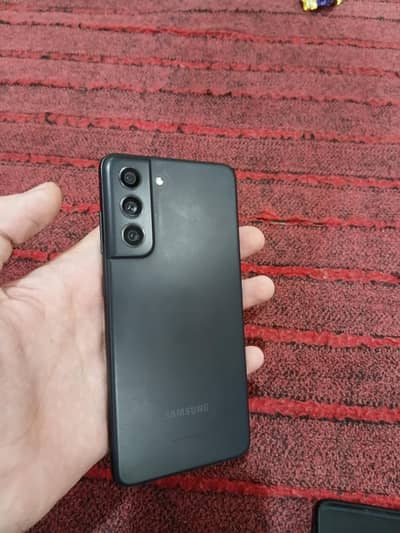 Samsung Mobile S21 120 hz display or 90 fps pubg
