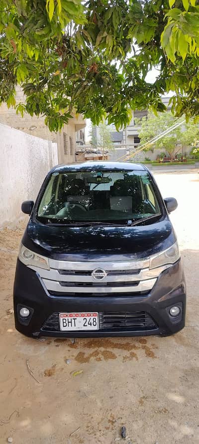 Nissan Dayz Highway Star 2013/17 Push Start